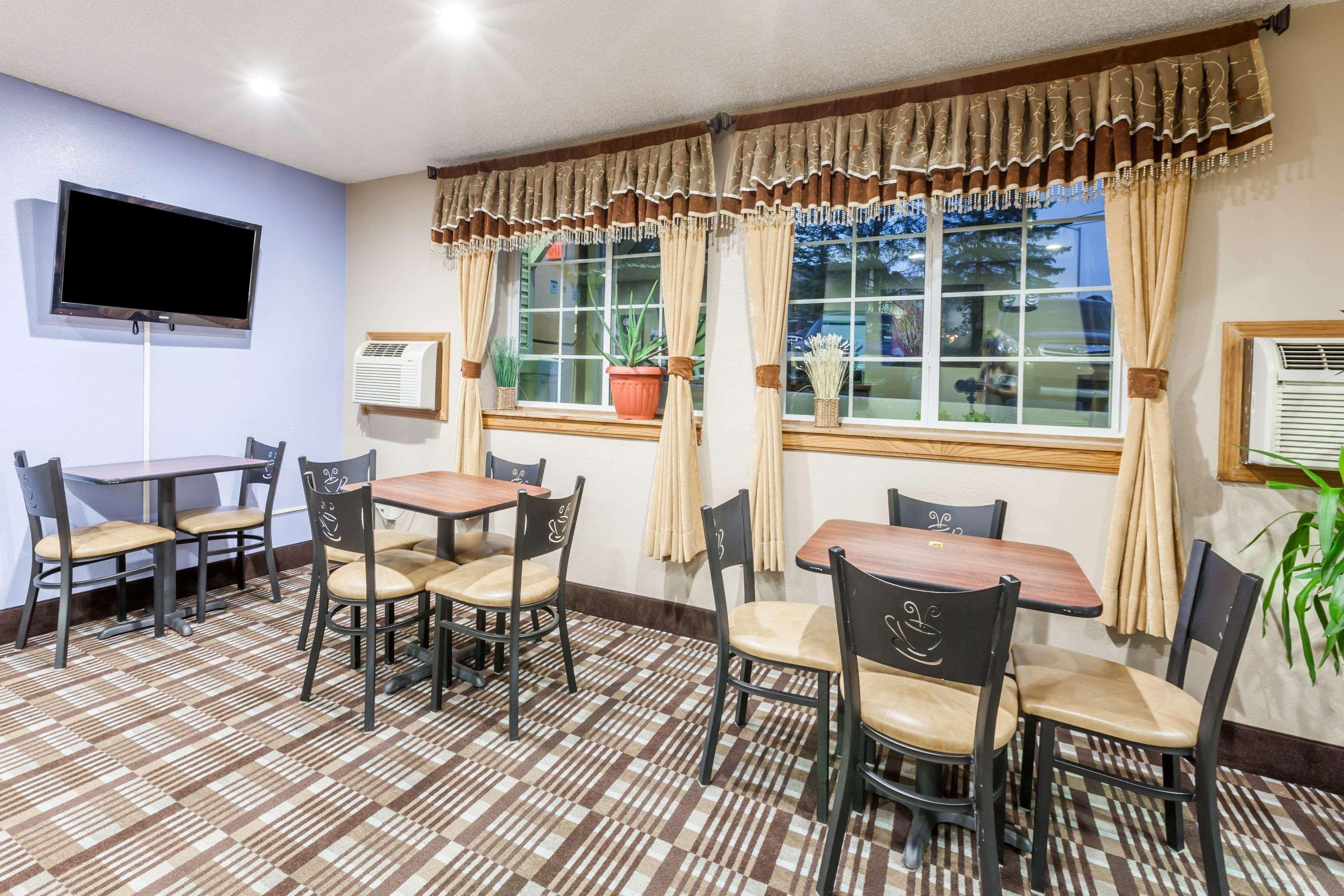 Super 8 By Wyndham Johnstown/Gloversville Exterior photo
